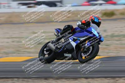 media/Jan-14-2023-SoCal Trackdays (Sat) [[497694156f]]/Turn 4 Set 2 (1030am)/